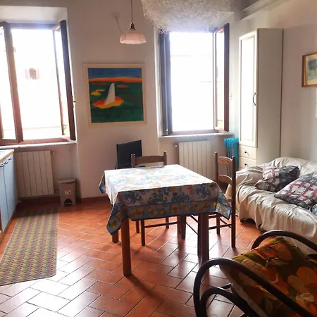 Apartment Cosy Half Mile To Sea *